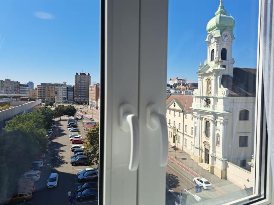 Apartamento Amazing Castle View Bratislava Exterior foto