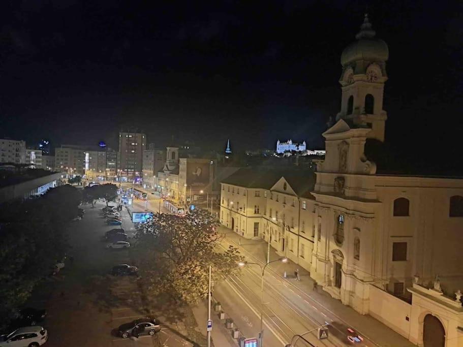 Apartamento Amazing Castle View Bratislava Exterior foto